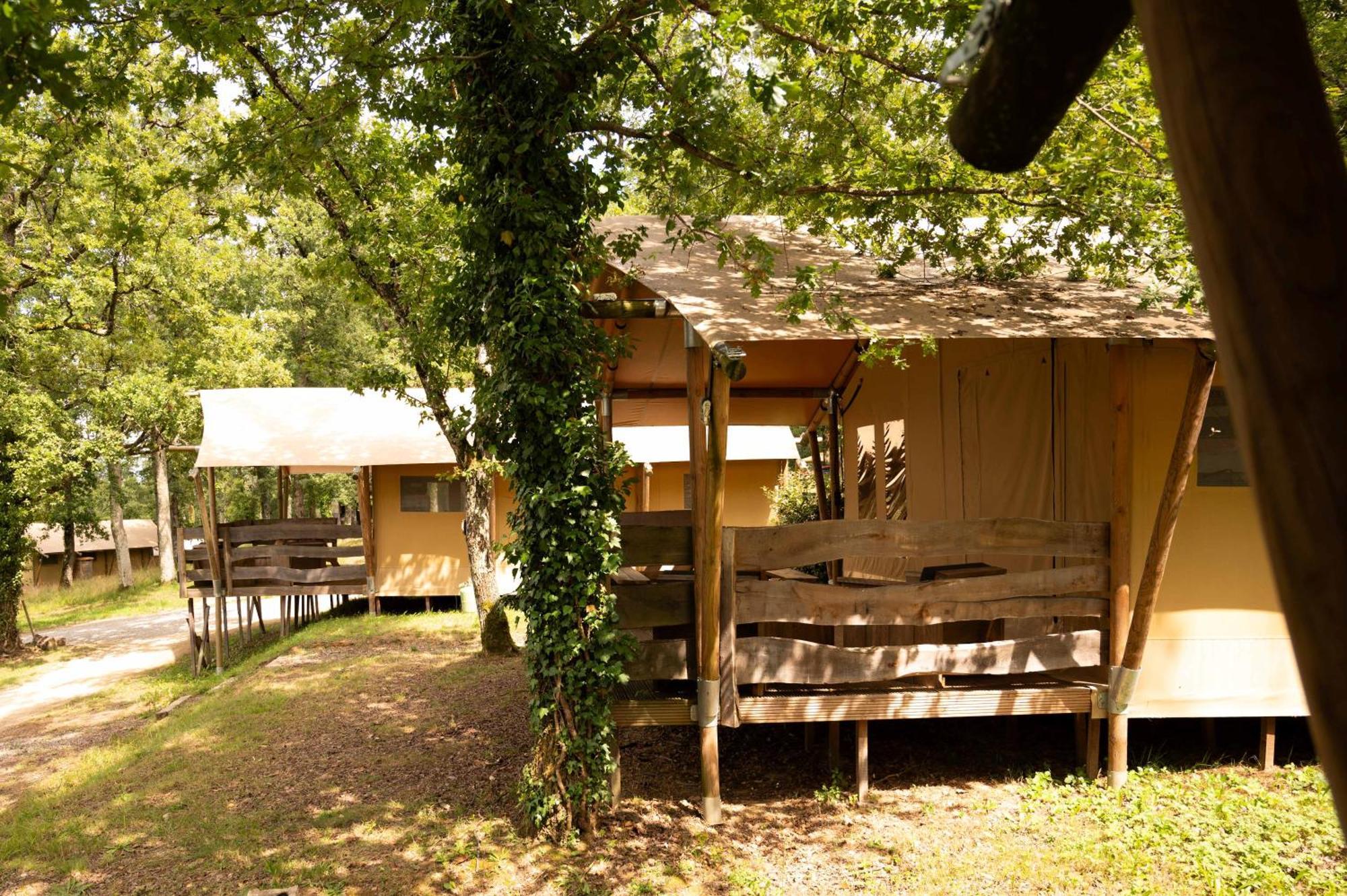 Whaka Lodge Seissan Exterior photo