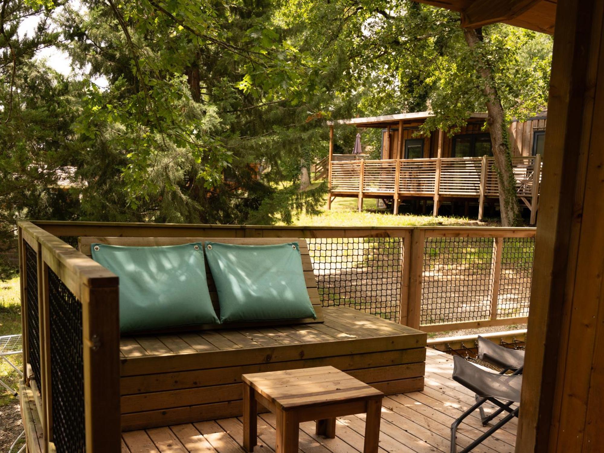 Whaka Lodge Seissan Exterior photo